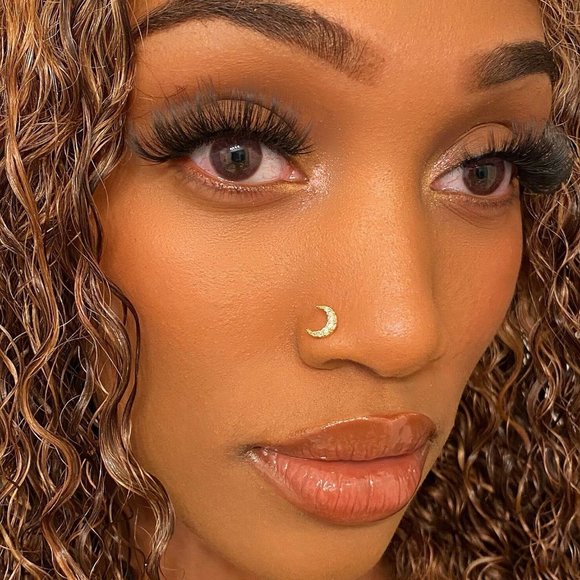 Moon Nose Stud Made Of Surgical Steel With Cubic Zirconia Stones - Picture 1 of 2